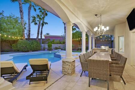 לאס וגאס Lux 5Br Vegas Home W Pool, Spa, Games, Near Strip מראה חיצוני תמונה