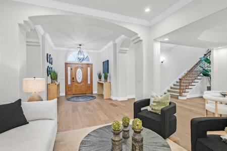 לאס וגאס Lux 5Br Vegas Home W Pool, Spa, Games, Near Strip מראה חיצוני תמונה